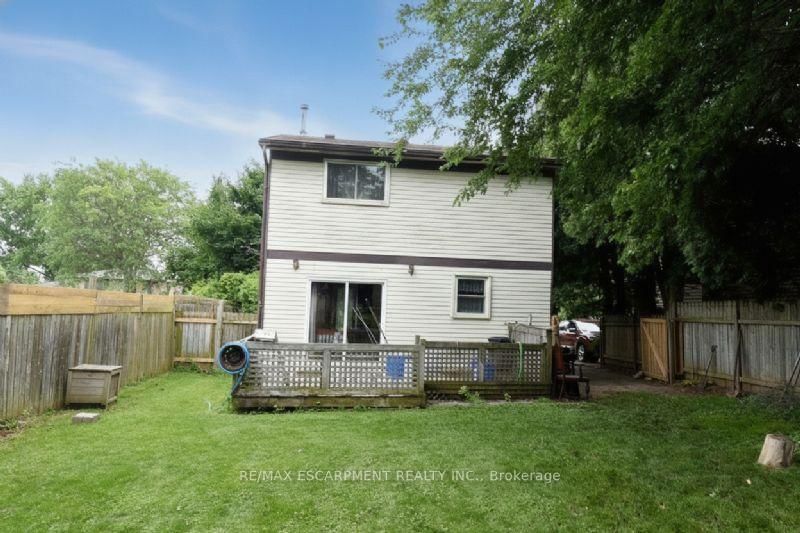 6 Viscount Road • Brantford, ON photo 11