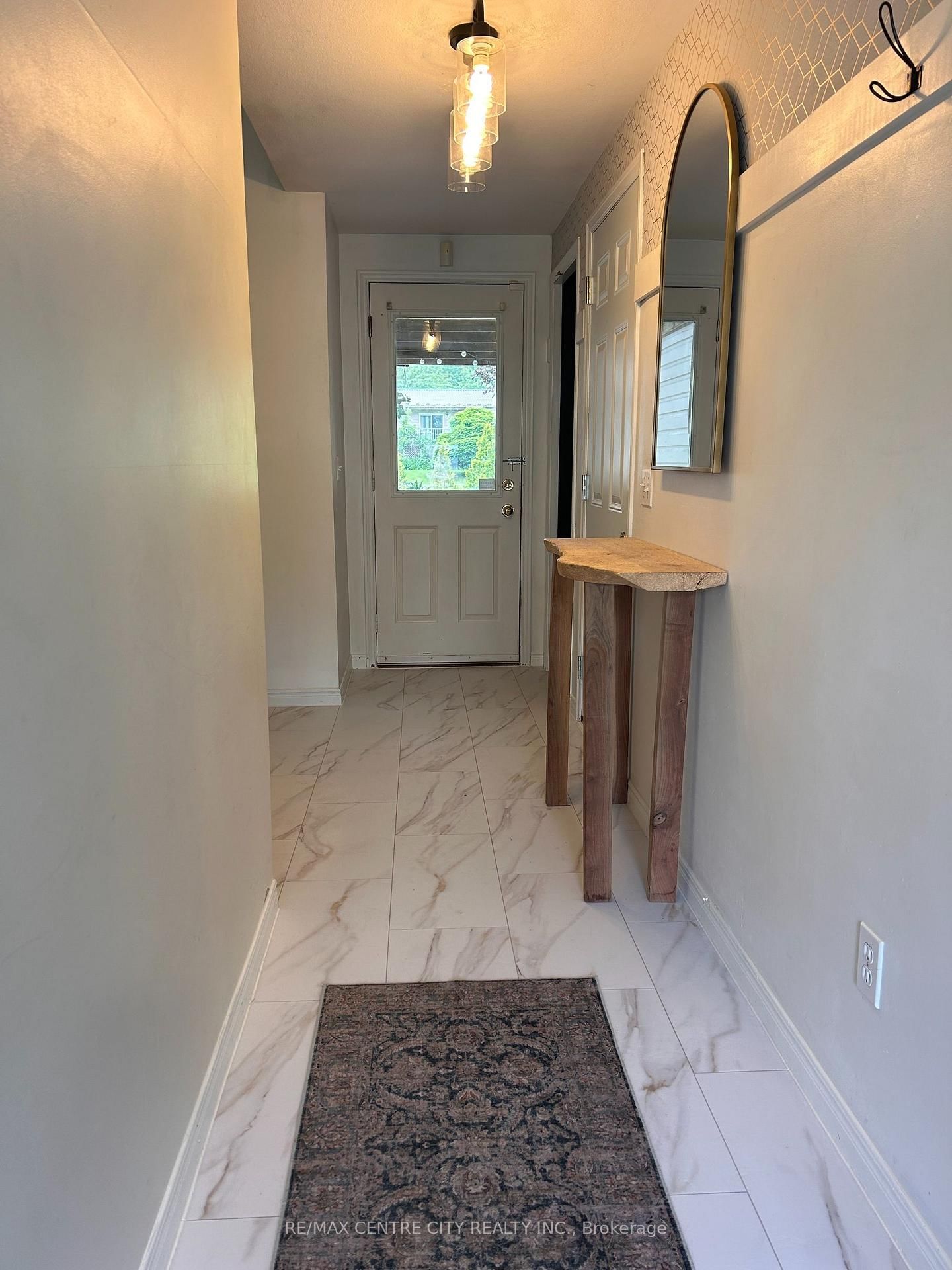 78 Chittim Road • Chatham-Kent, ON photo 2