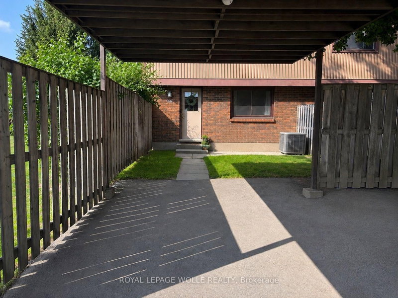 home for lease on 14-279 Sandowne Drive