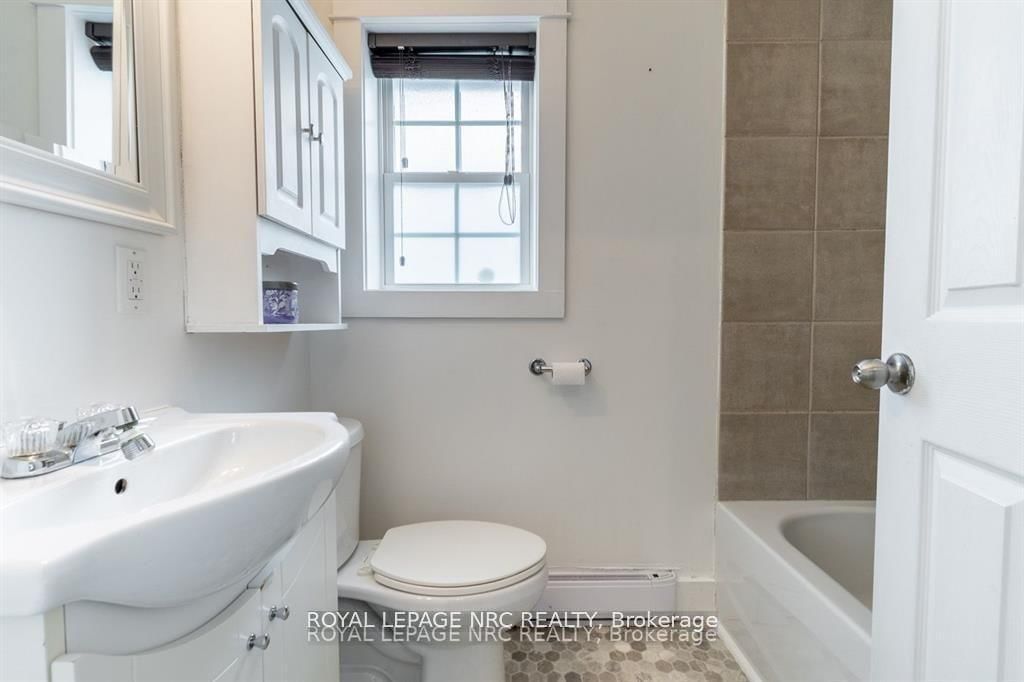 387 Elmwood Avenue • Fort Erie, ON photo 36