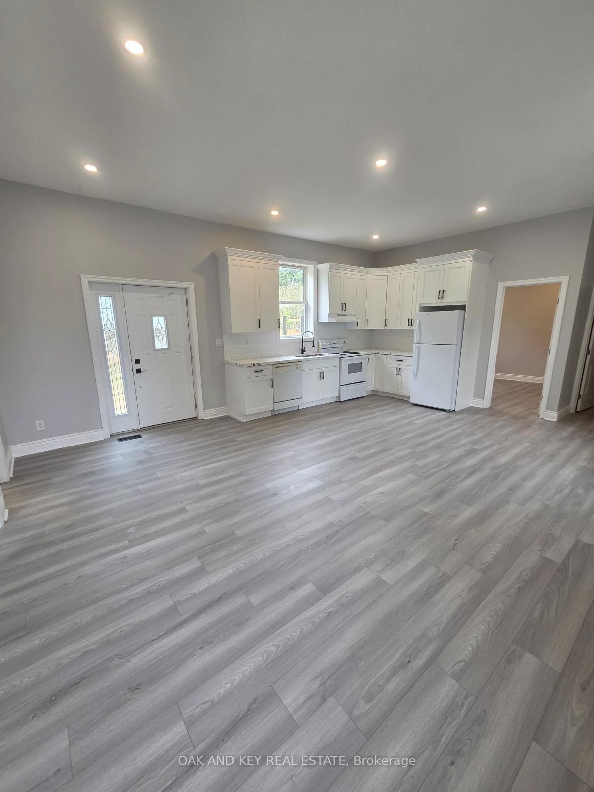 22933 Hagerty Road • Newbury, ON photo 5