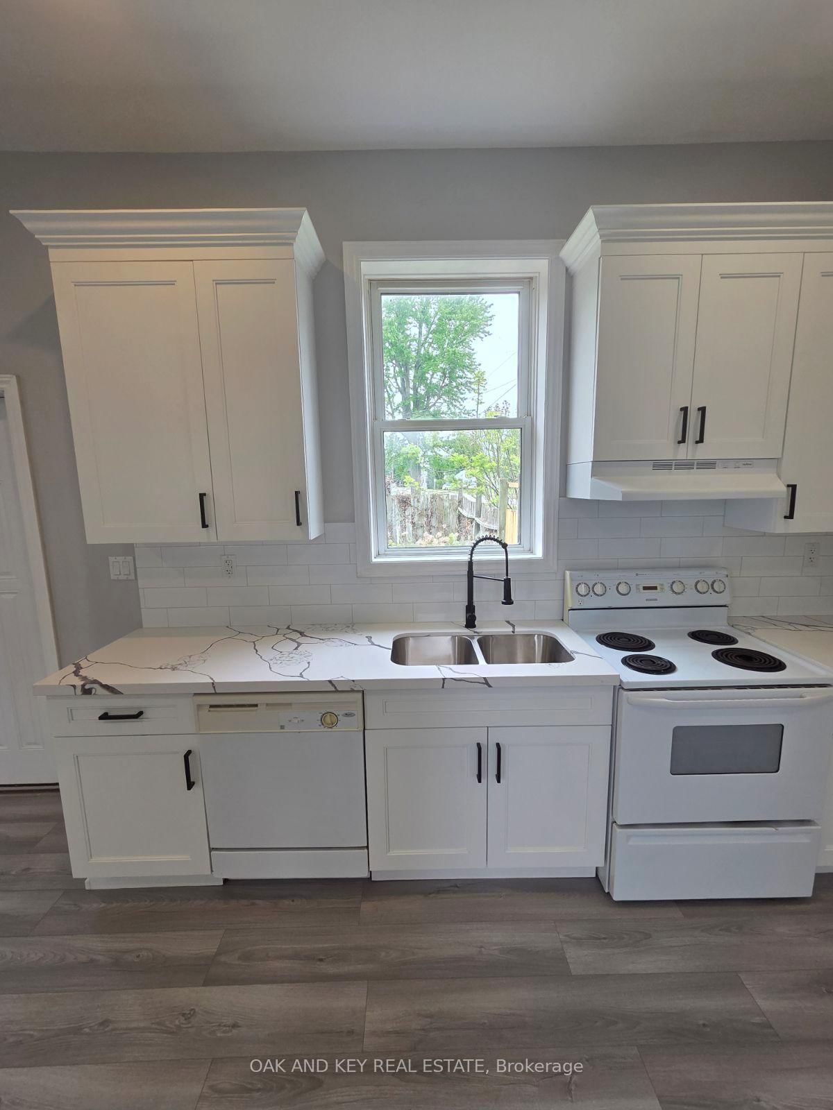 22933 Hagerty Road • Newbury, ON photo 8