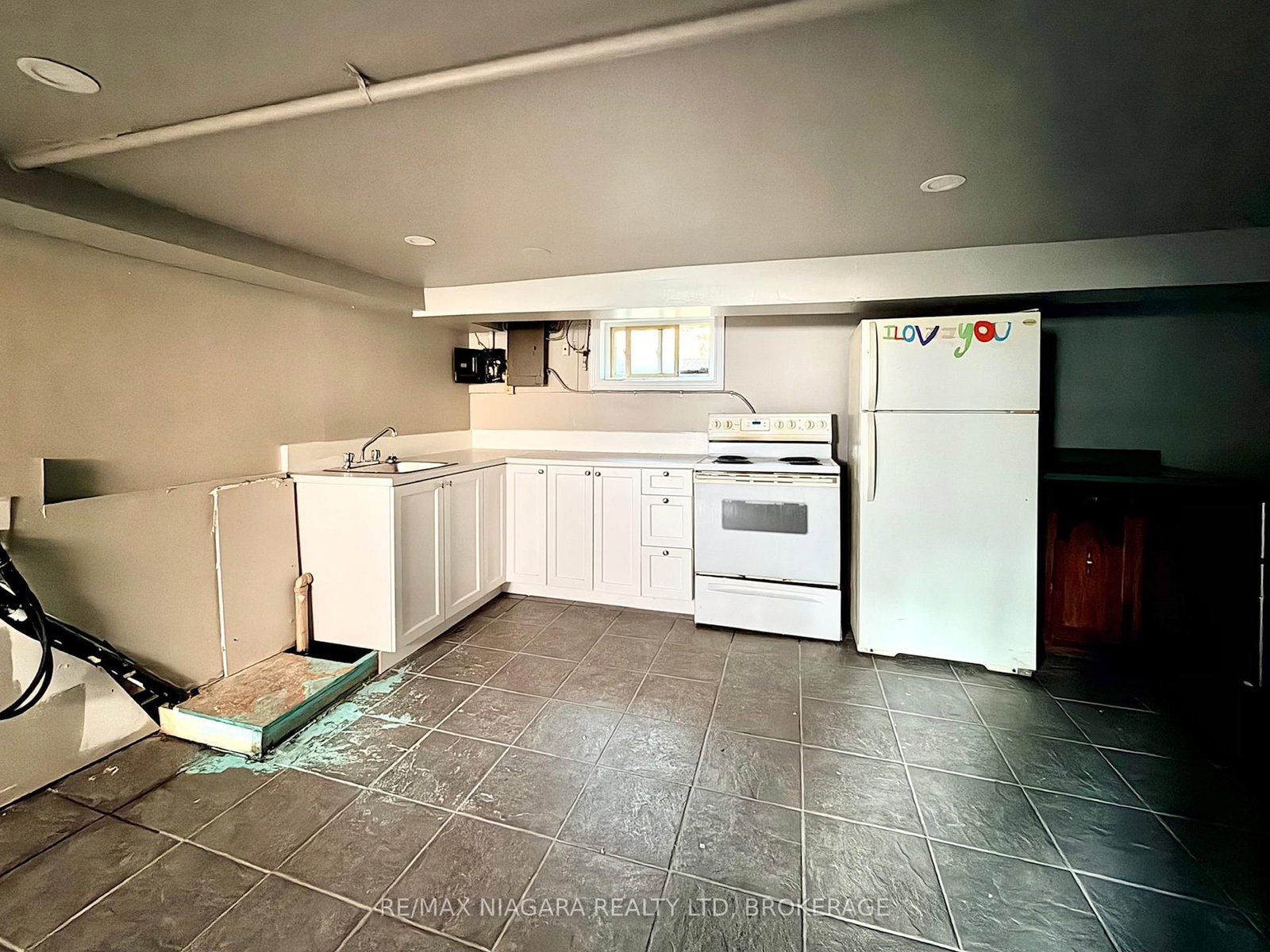 93 State Street • Welland, ON photo 28