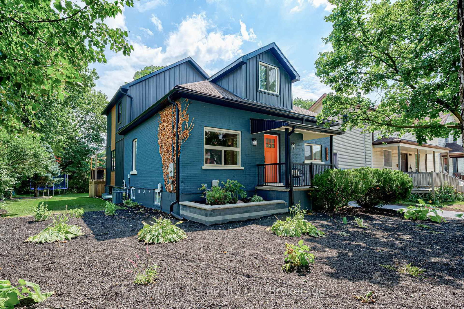 261 Albert Street • Stratford, ON photo 1
