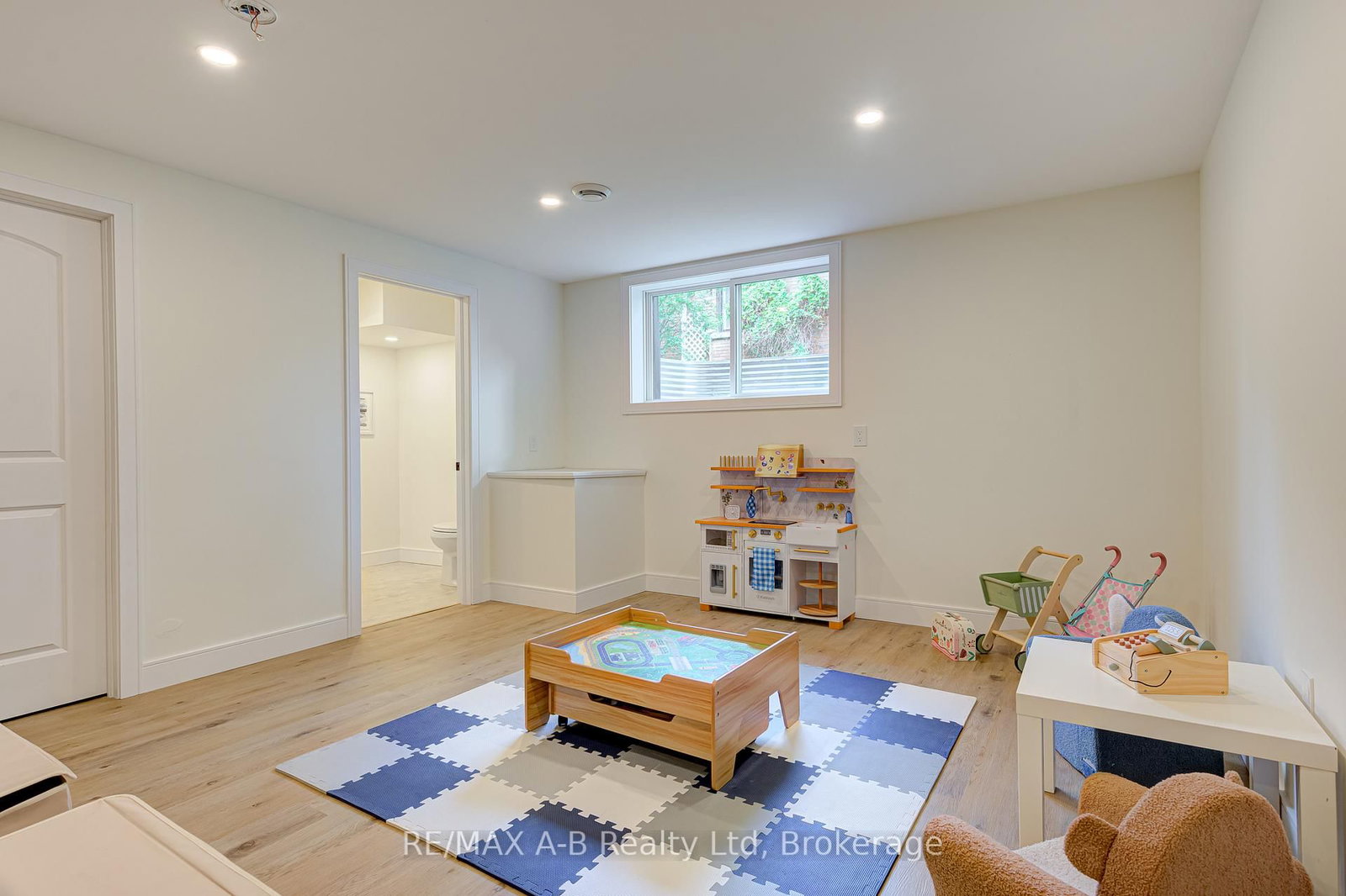 261 Albert Street • Stratford, ON photo 44