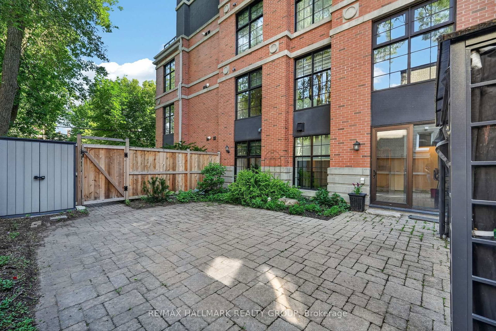 419 E Laurier Avenue • #101 • Ottawa, ON photo 27