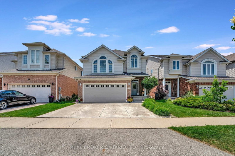35 Dubrick Crescent