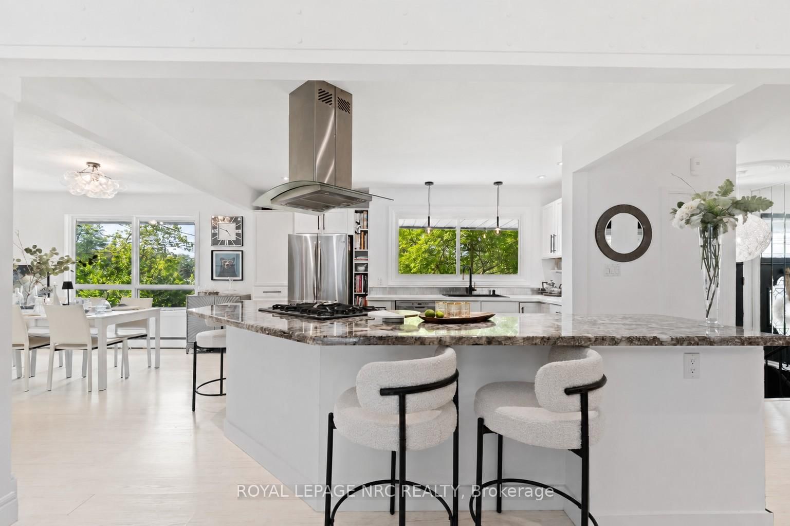 180 Woodside Drive • St. Catharines, ON photo 8