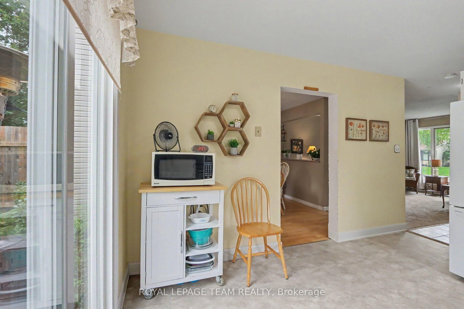 95 Seabrooke Drive • Kanata, ON photo 8