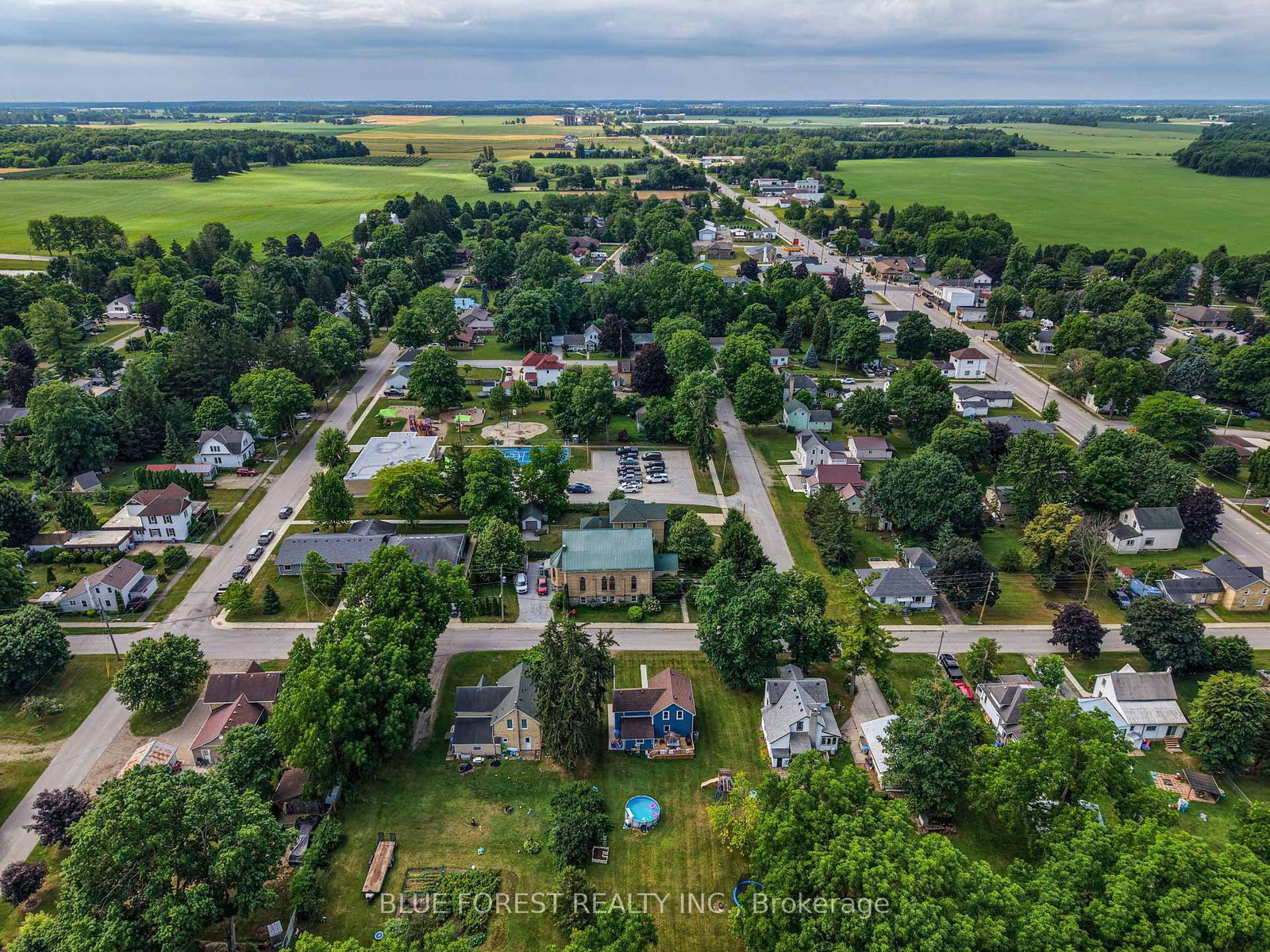 9 E Union Street • Lambton Shores, ON photo 42