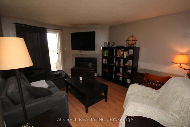 111 - 731 Deveron Crescent