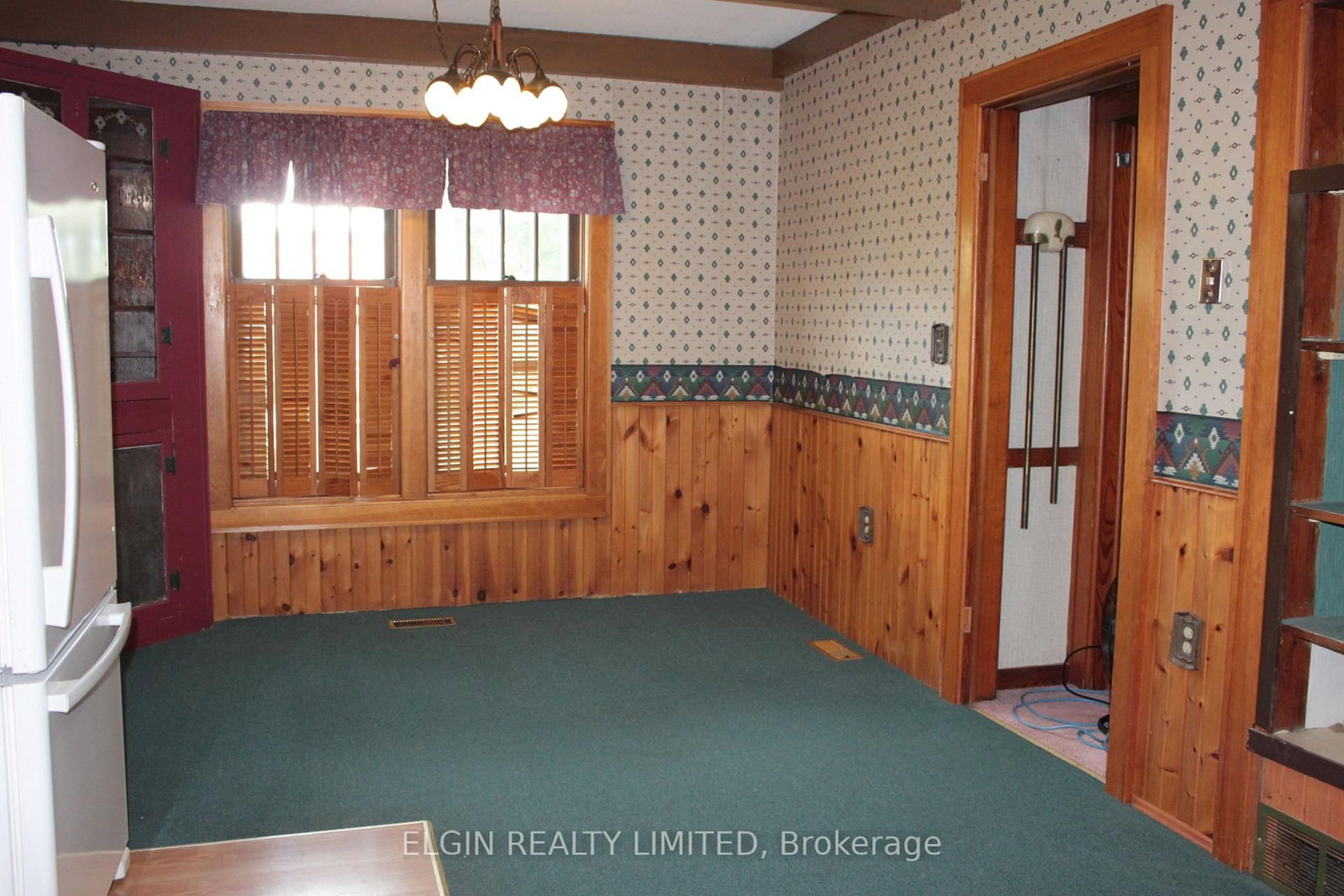 44356 Talbot Line • Central Elgin, ON photo 13
