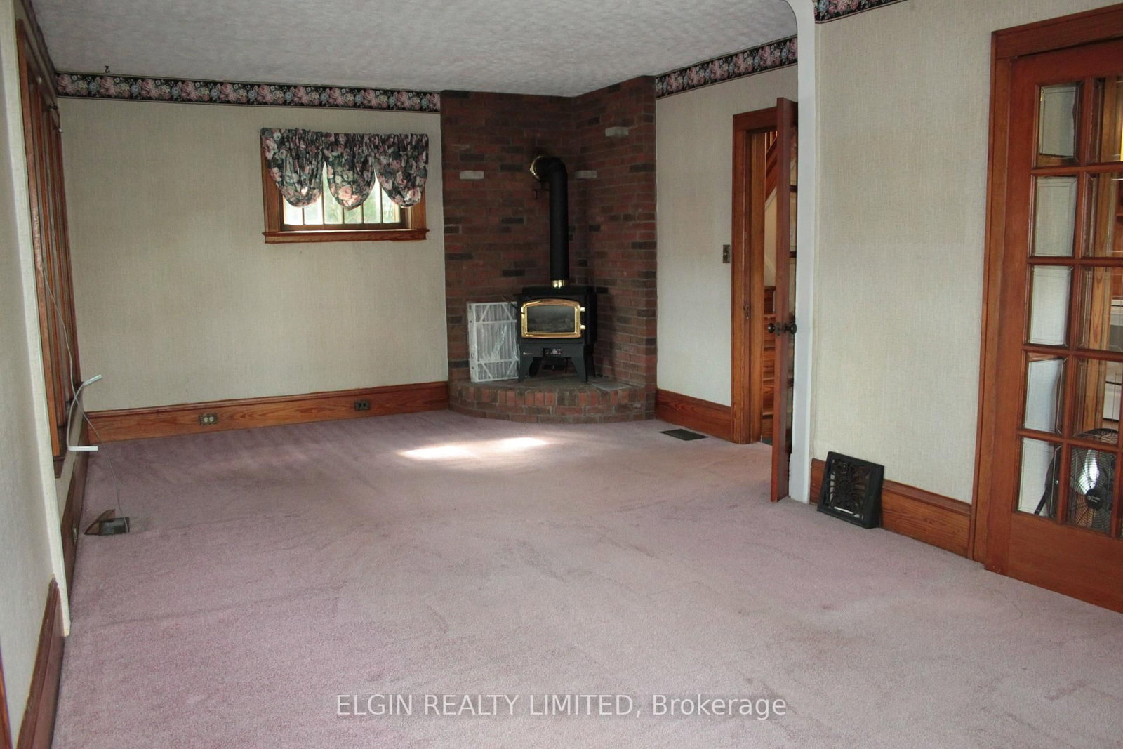 44356 Talbot Line • Central Elgin, ON photo 8