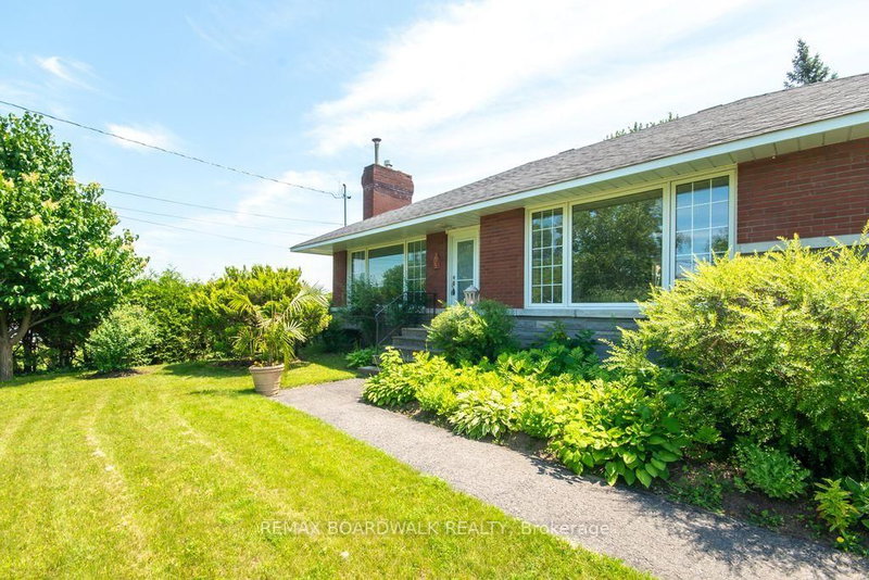 3654 Navan Road