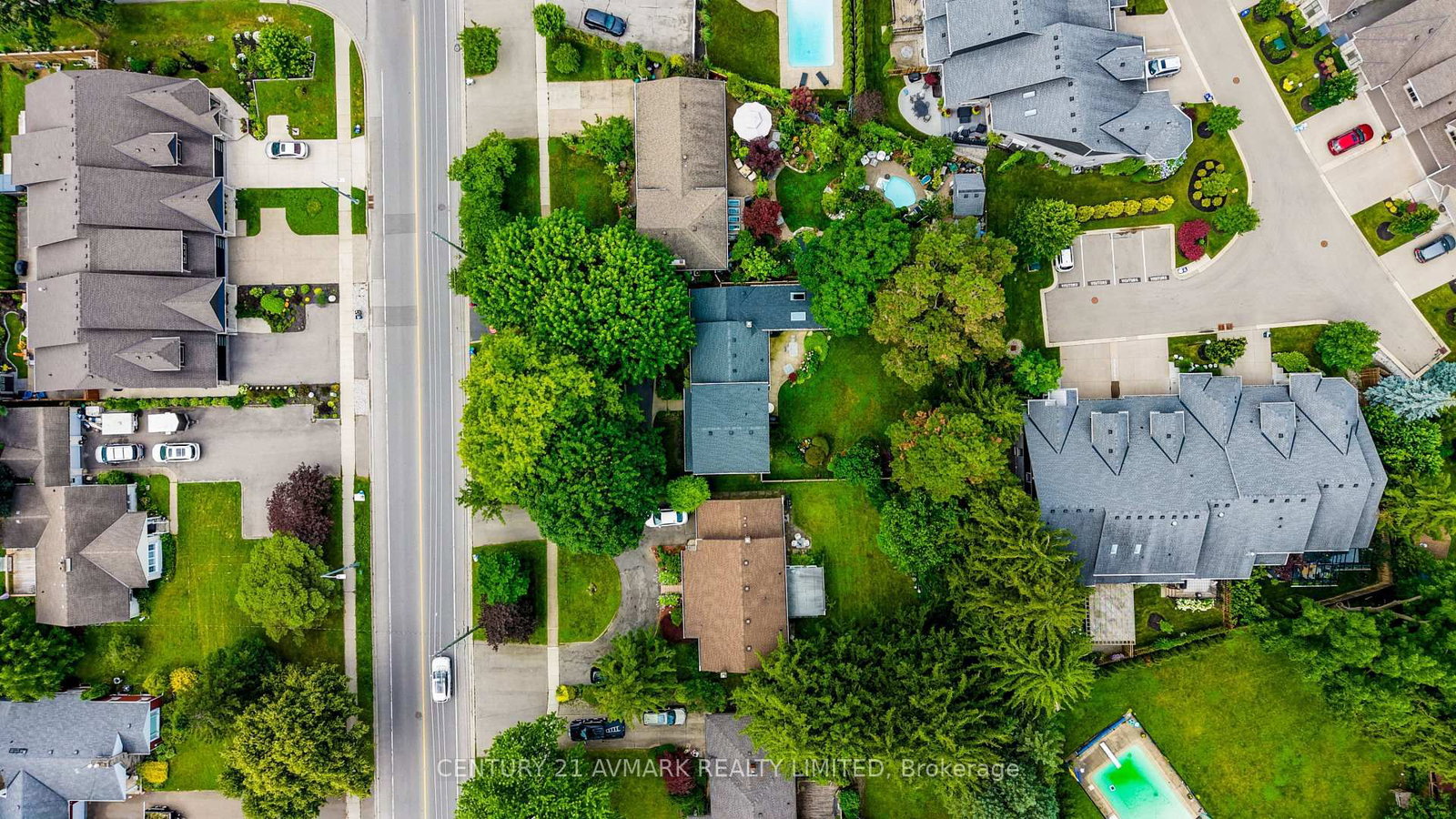 163 Lakeshore Road • St. Catharines, ON photo 39