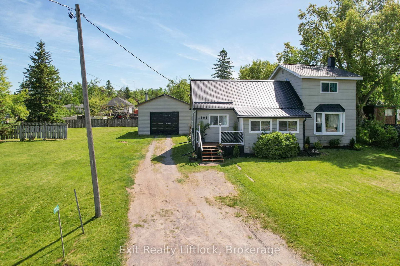 1301 County Rd 28 • Otonabee-South Monaghan, ON photo 2