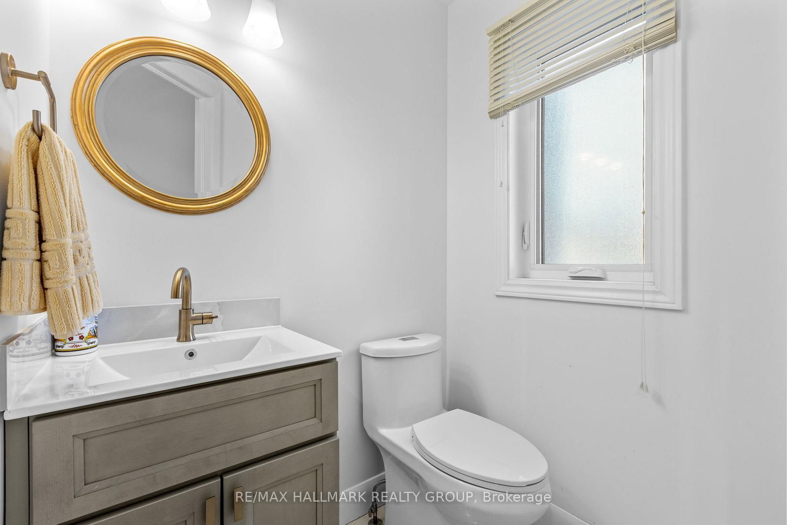 988 Lucille Way • Ottawa, ON photo 6