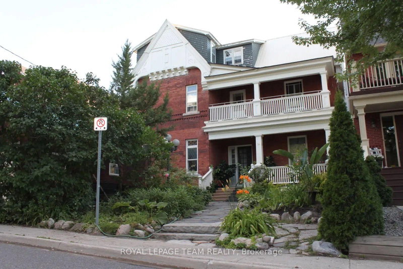 home for lease on 2-14 Galt Street
