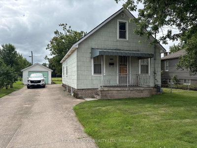 3826 Welland Street