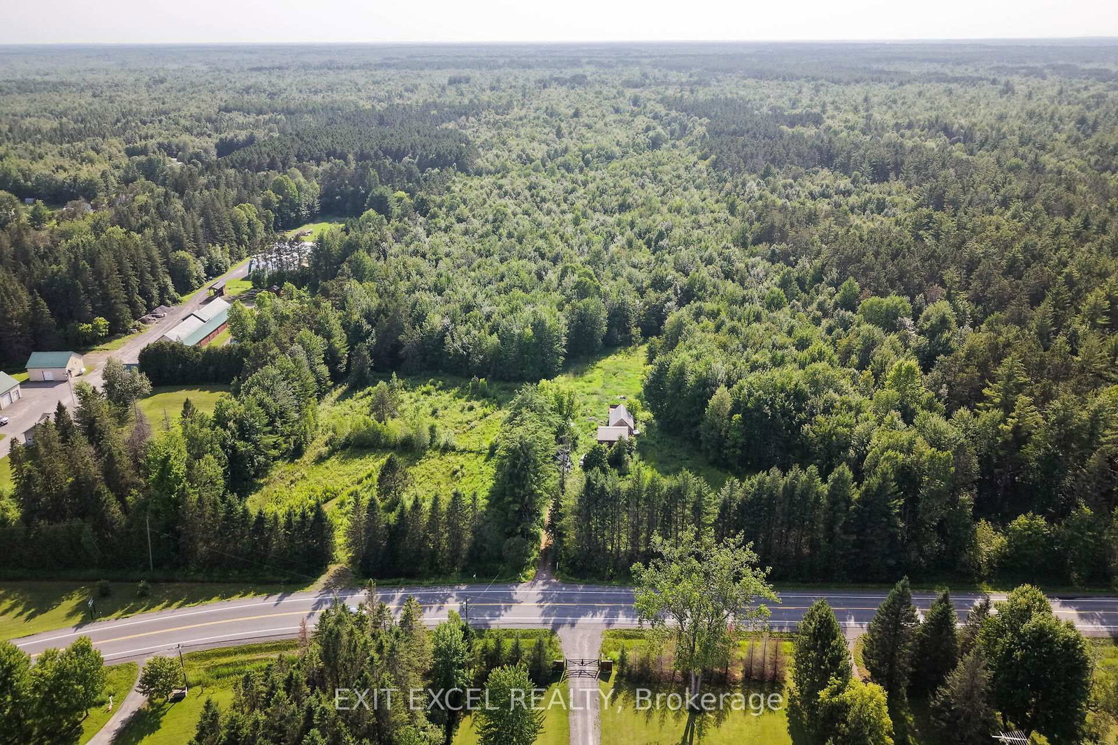 4822 Champlain Street • Clarence-Rockland, ON photo 1