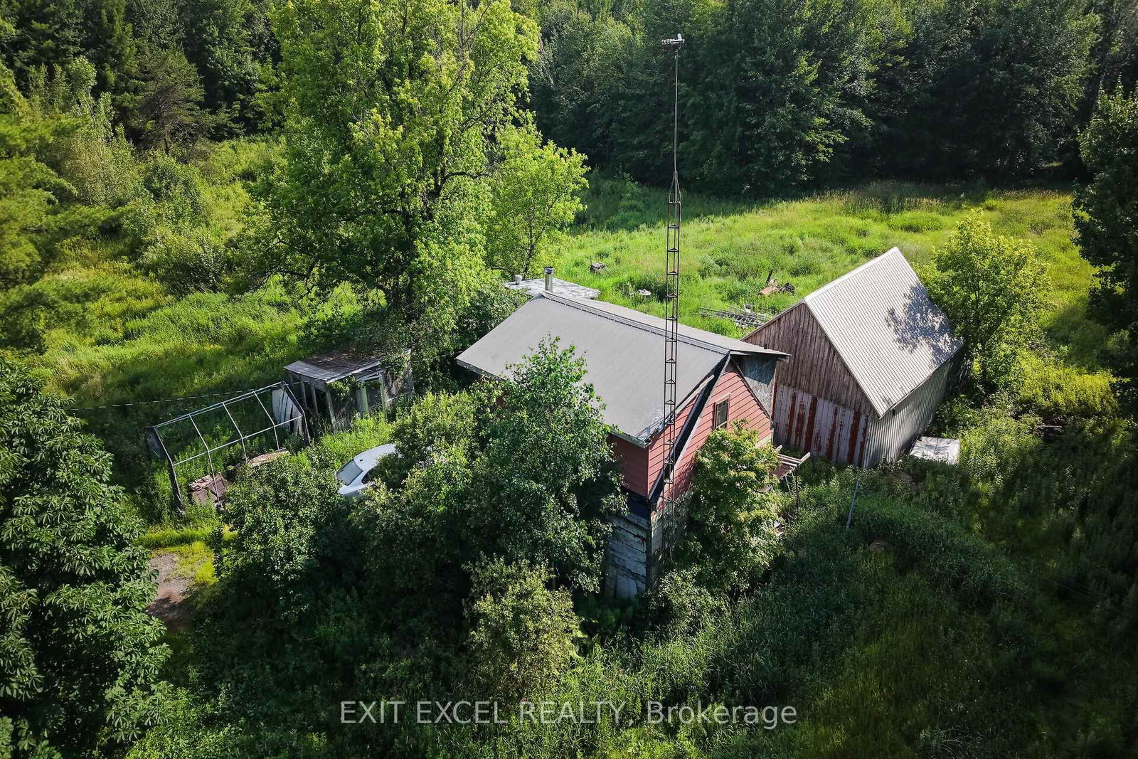 4822 Champlain Street • Clarence-Rockland, ON photo 5