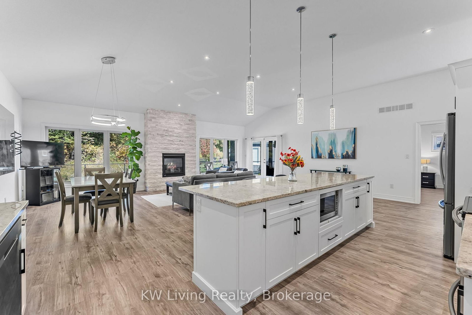 3340 Whispering Woods Trail • Fort Erie, ON photo 13