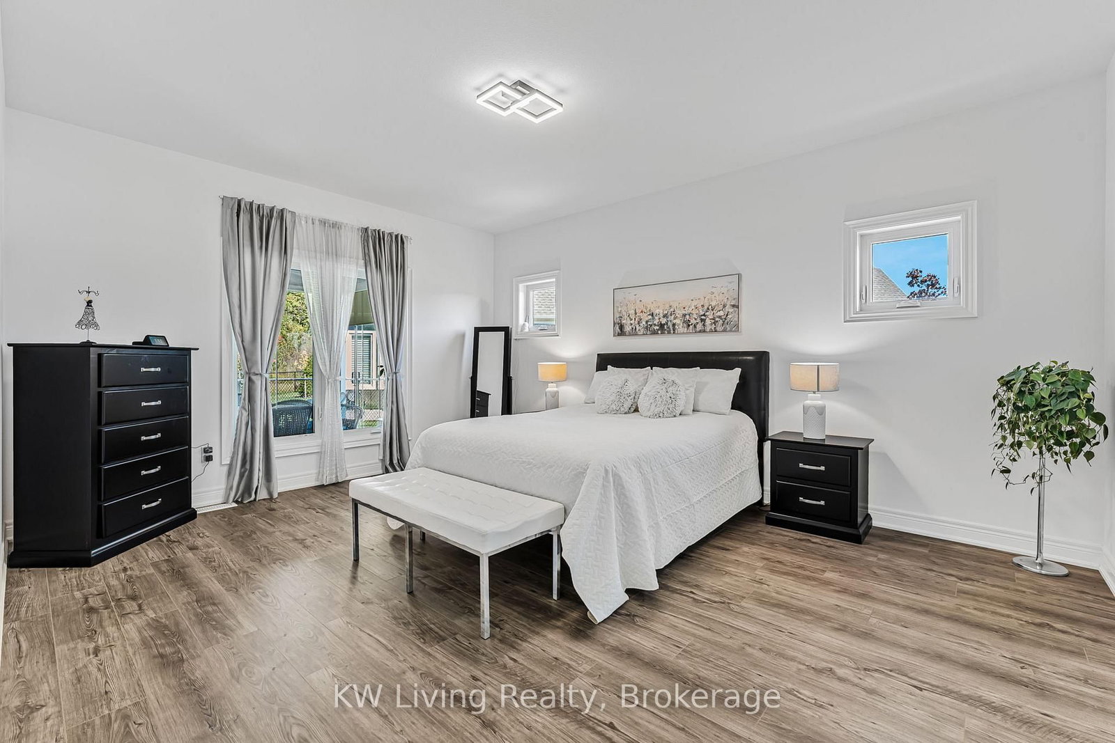 3340 Whispering Woods Trail • Fort Erie, ON photo 19