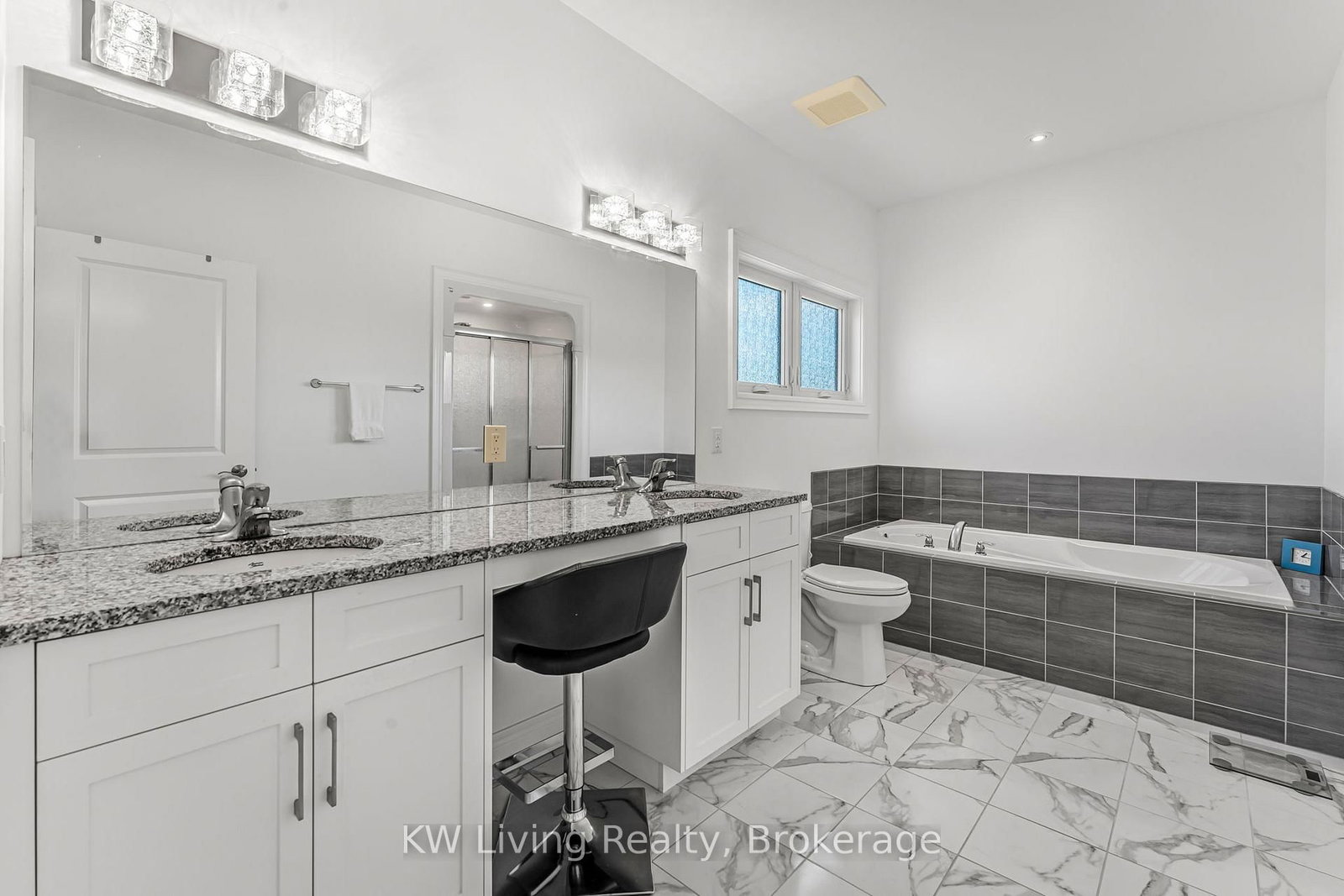 3340 Whispering Woods Trail • Fort Erie, ON photo 21