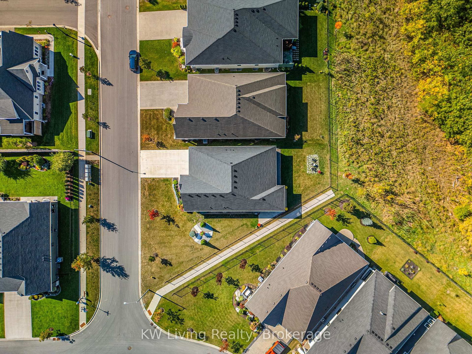 3340 Whispering Woods Trail • Fort Erie, ON photo 38