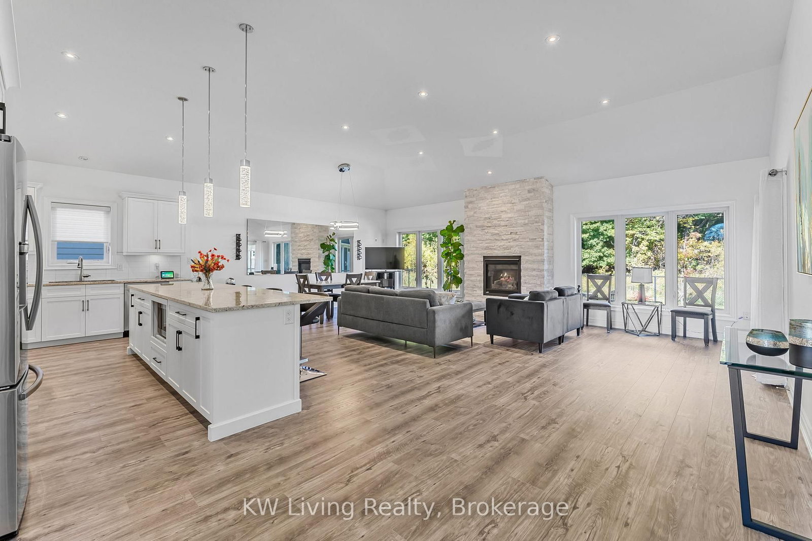 3340 Whispering Woods Trail • Fort Erie, ON photo 9