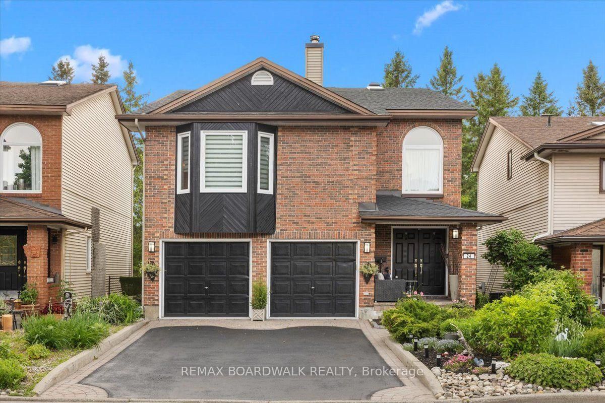 24 HACKETT Street, Ottawa, ON