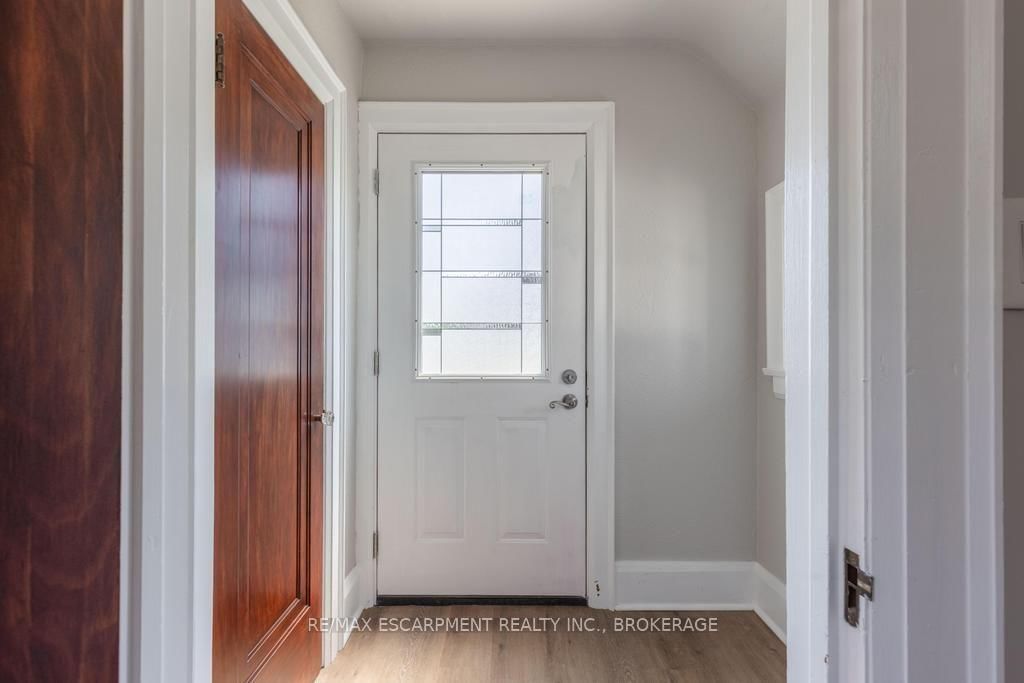 5701 Dorchester Road • Niagara Falls, ON photo 12