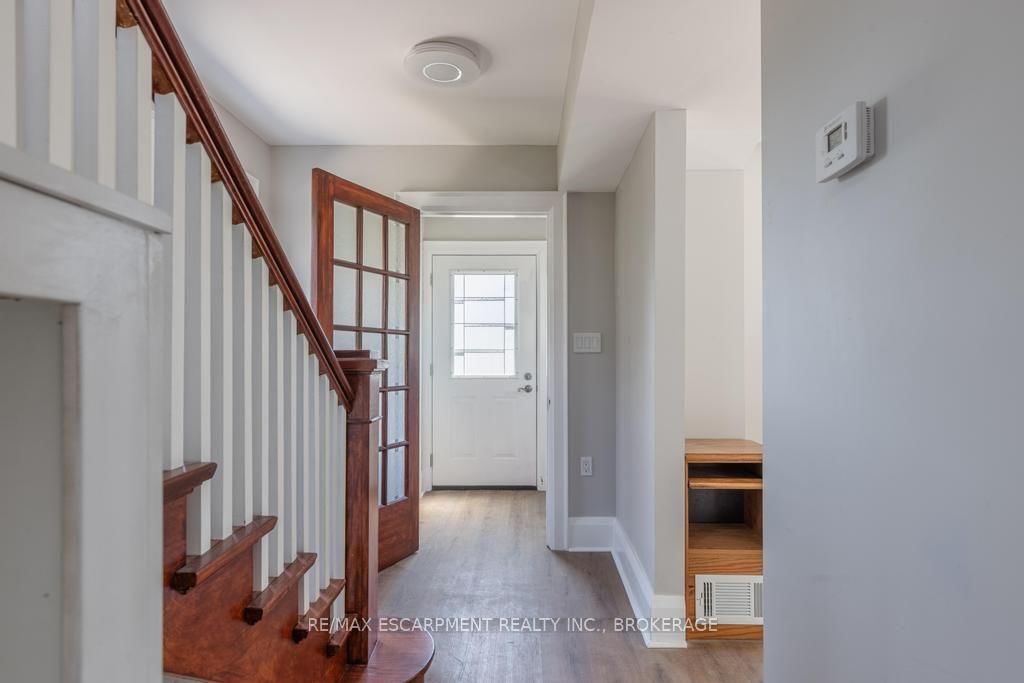5701 Dorchester Road • Niagara Falls, ON photo 14