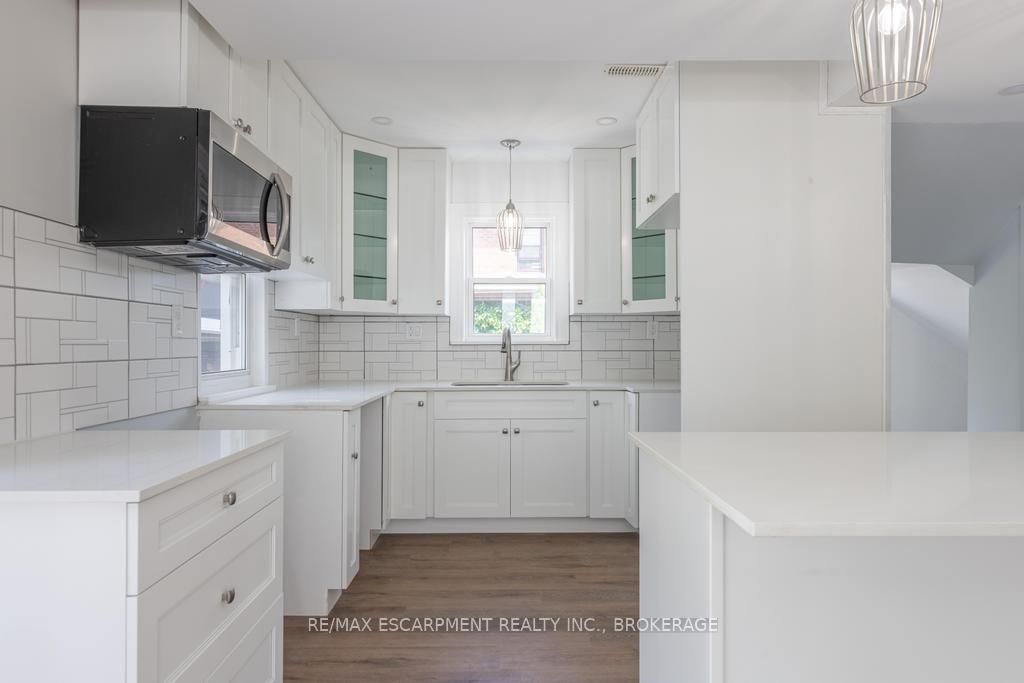 5701 Dorchester Road • Niagara Falls, ON photo 20