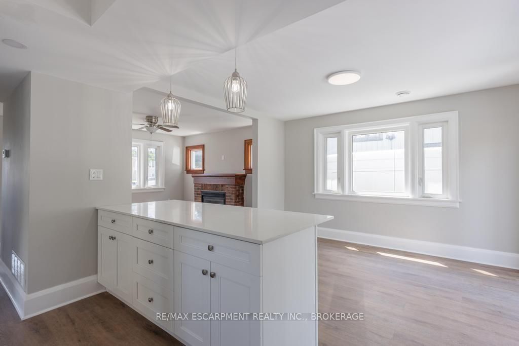 5701 Dorchester Road • Niagara Falls, ON photo 21