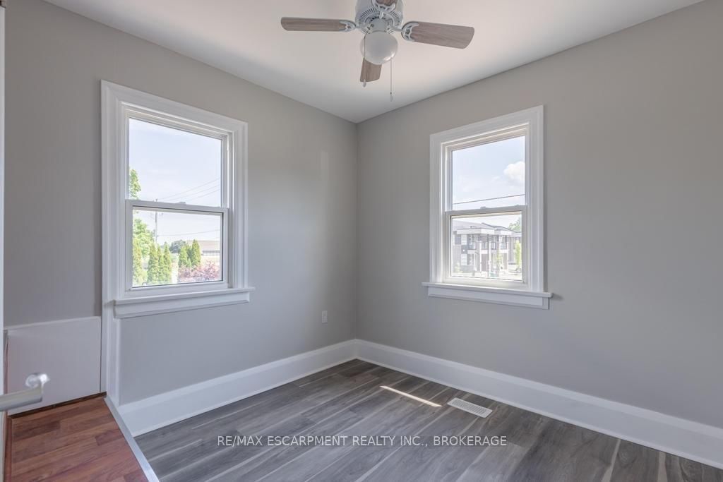 5701 Dorchester Road • Niagara Falls, ON photo 24