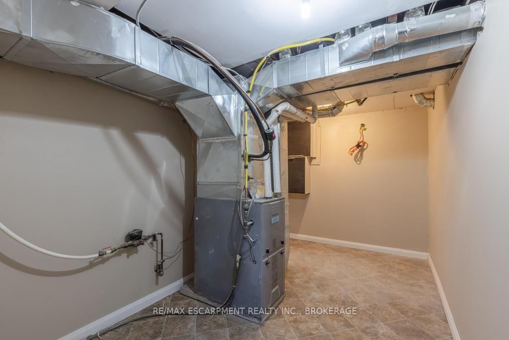 5701 Dorchester Road • Niagara Falls, ON photo 31