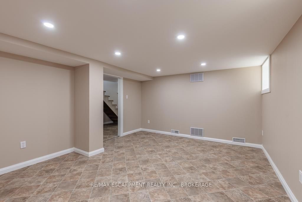 5701 Dorchester Road • Niagara Falls, ON photo 33
