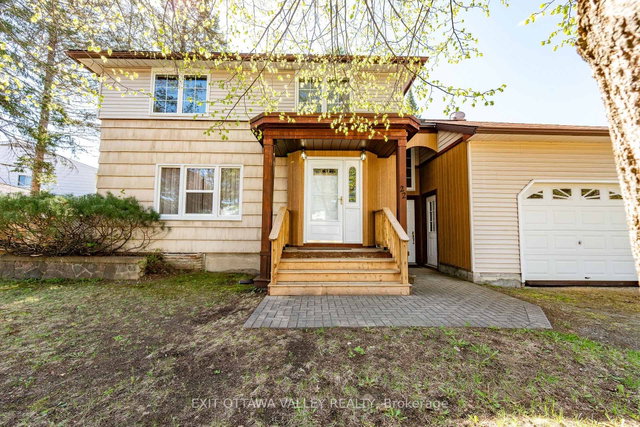 22 Cabot Place