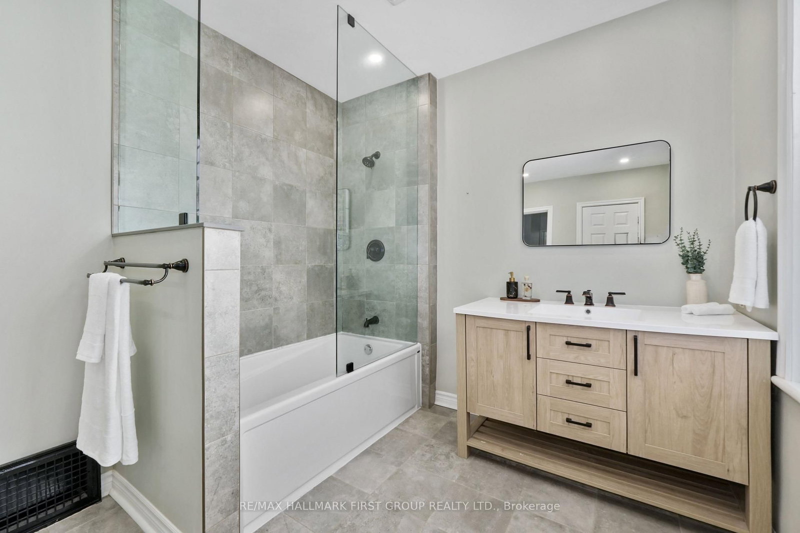 274 Ridout Street • Port Hope, ON photo 26
