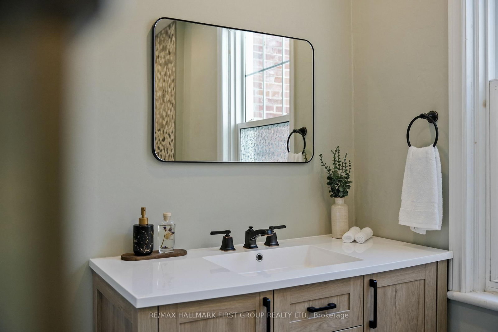 274 Ridout Street • Port Hope, ON photo 27