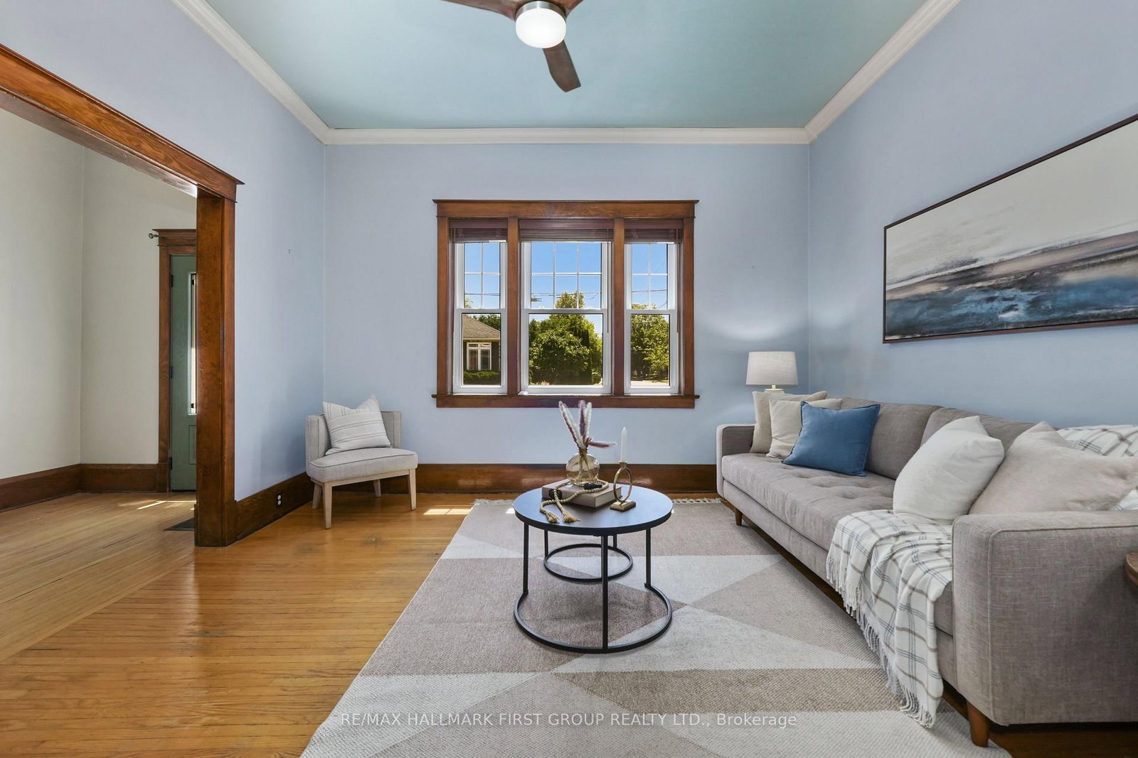 Listing Image 7