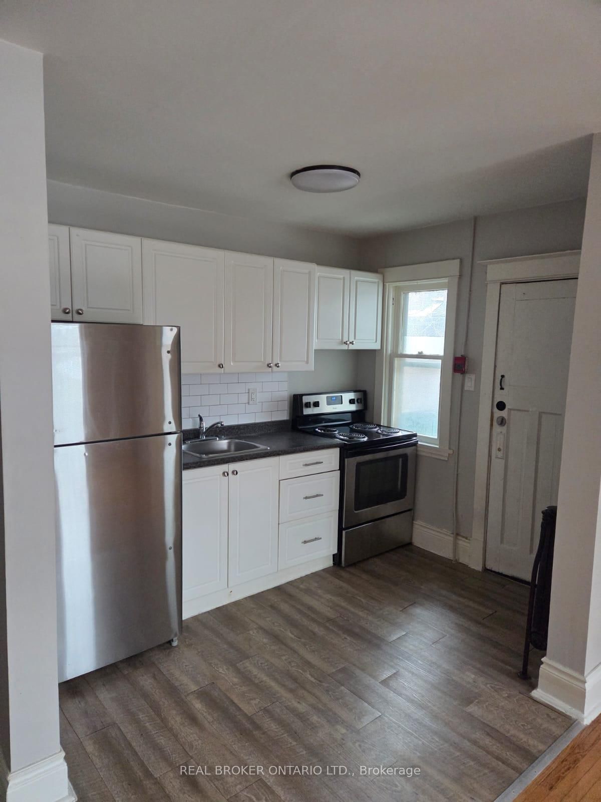5 - 985 Main Street E, Hamilton 5
