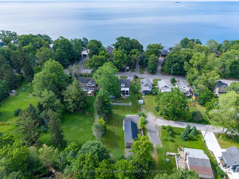 10448 Lakeshore Road W