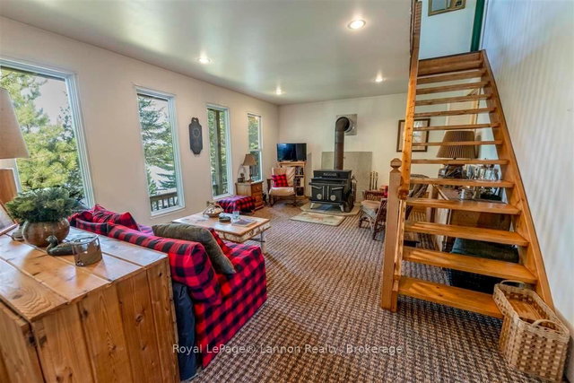 388/342 CASTOR ISLAND N