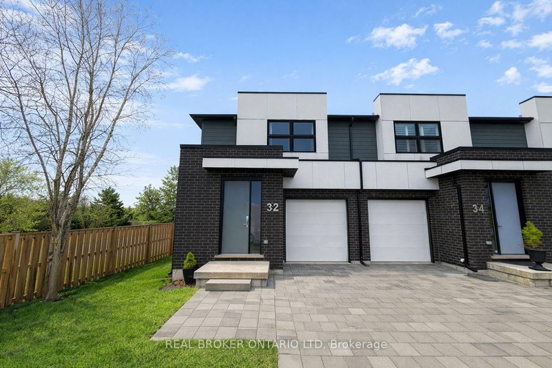 32 - 499 Sophia Crescent