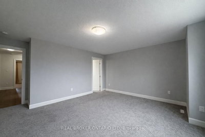 499 Sophia Crescent • #32 • London North, ON photo 8