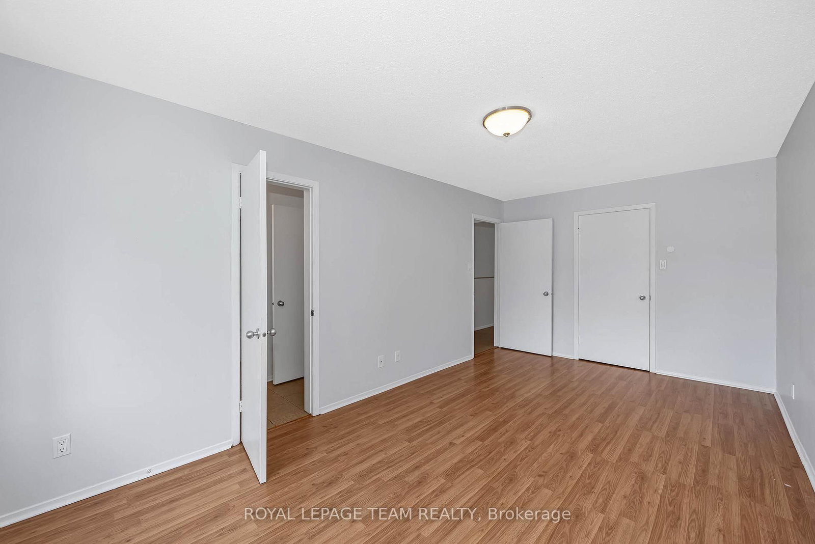 563 Parasol Court • Ottawa, ON photo 21