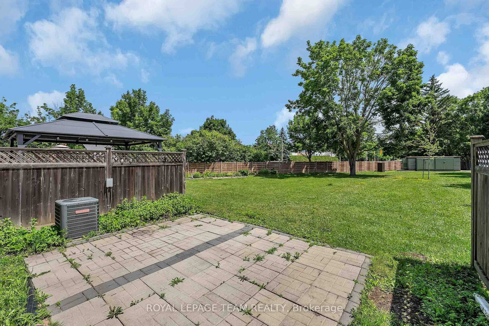 563 Parasol Court • Ottawa, ON photo 39