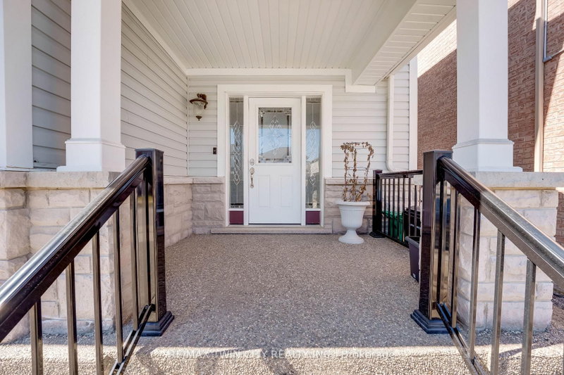 334 Apple Hill Crescent
